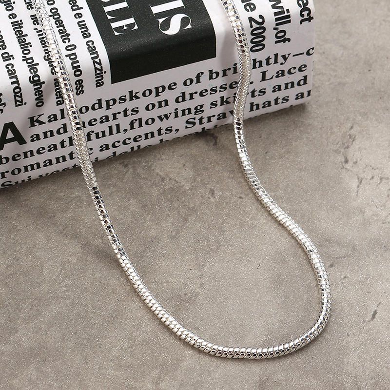 Collar Unisex De Cadenas De Serpiente Macizas Chapado En Plata De 3 mm