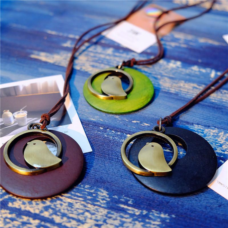 Vintage Aleación Pájaro Redondo Placa De Madera Colgante Collar Largo Mujeres Accesorios De Ropa