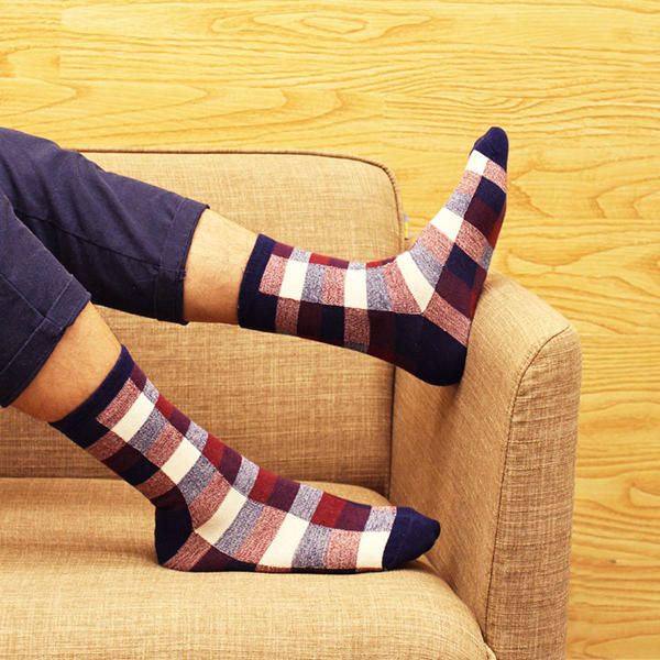 Calcetines De Tubo Casuales De Algodón Transpirable Suave A Cuadros De Color De Hechizo De Moda Para Hombre